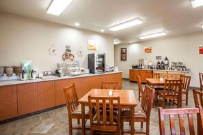 Free daily continental breakfast