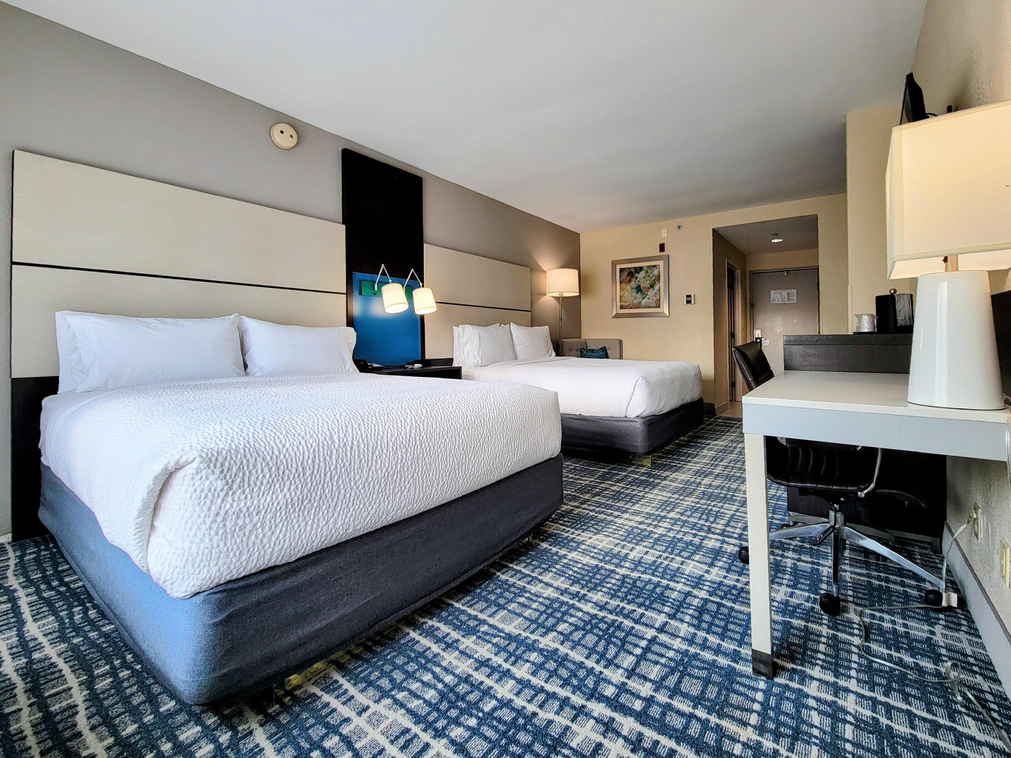 Hypo-allergenic bedding, in-room safe, desk, laptop workspace