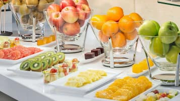 Tägliches Frühstücksbuffet gegen Gebühr