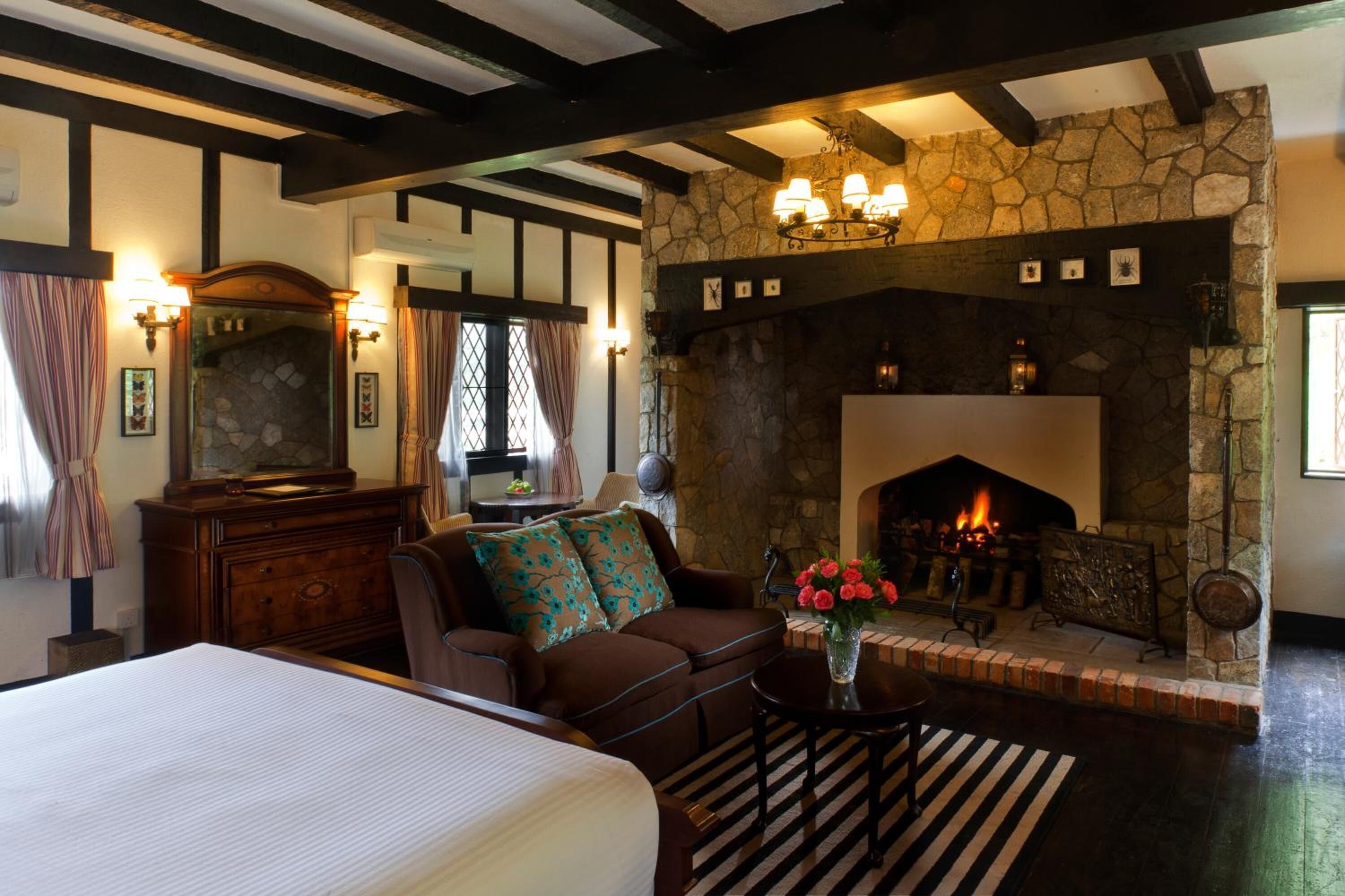 2 bedrooms, free minibar items, in-room safe, blackout curtains