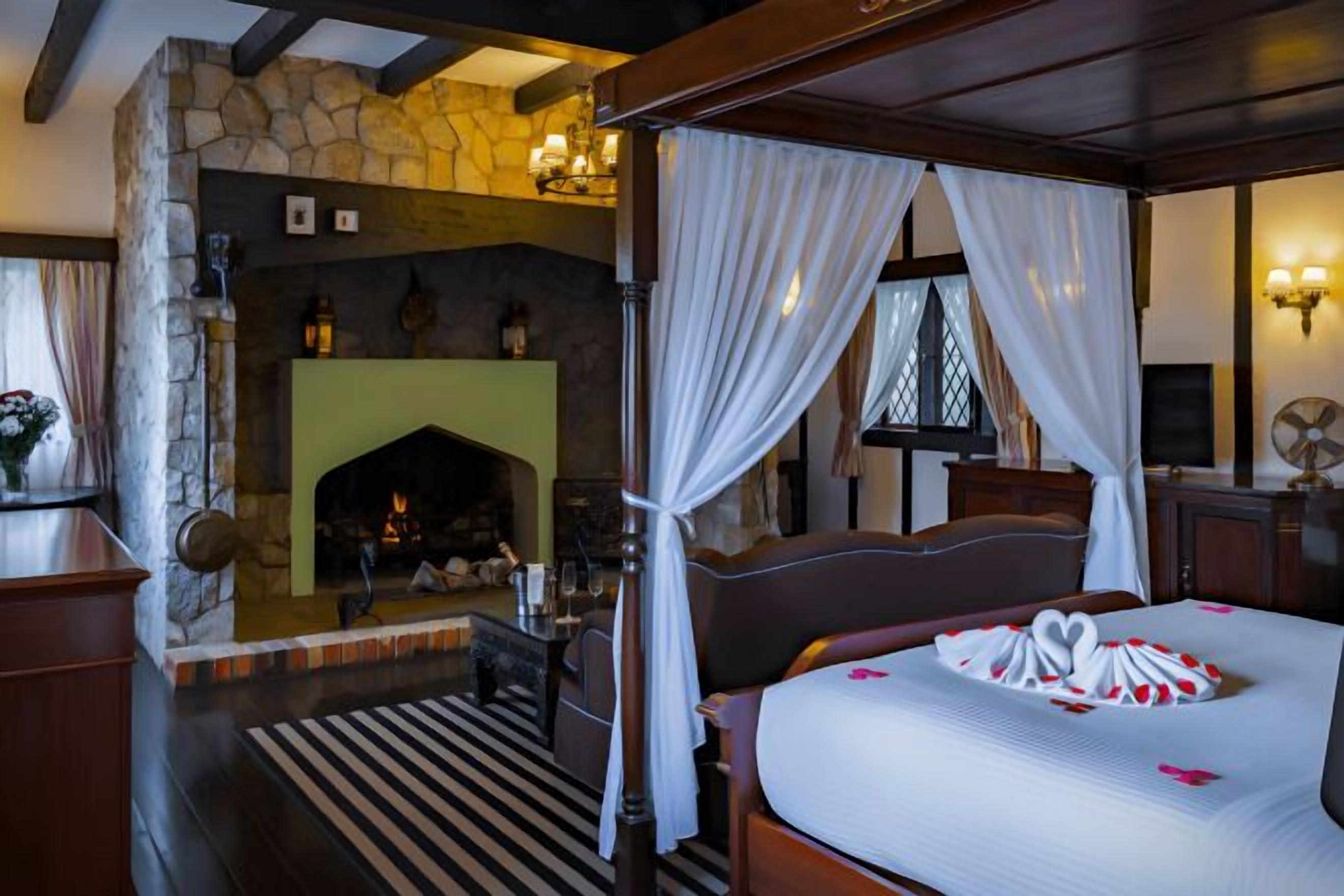 Minibarvarer (inkludert), safe på rommet og blendingsgardiner