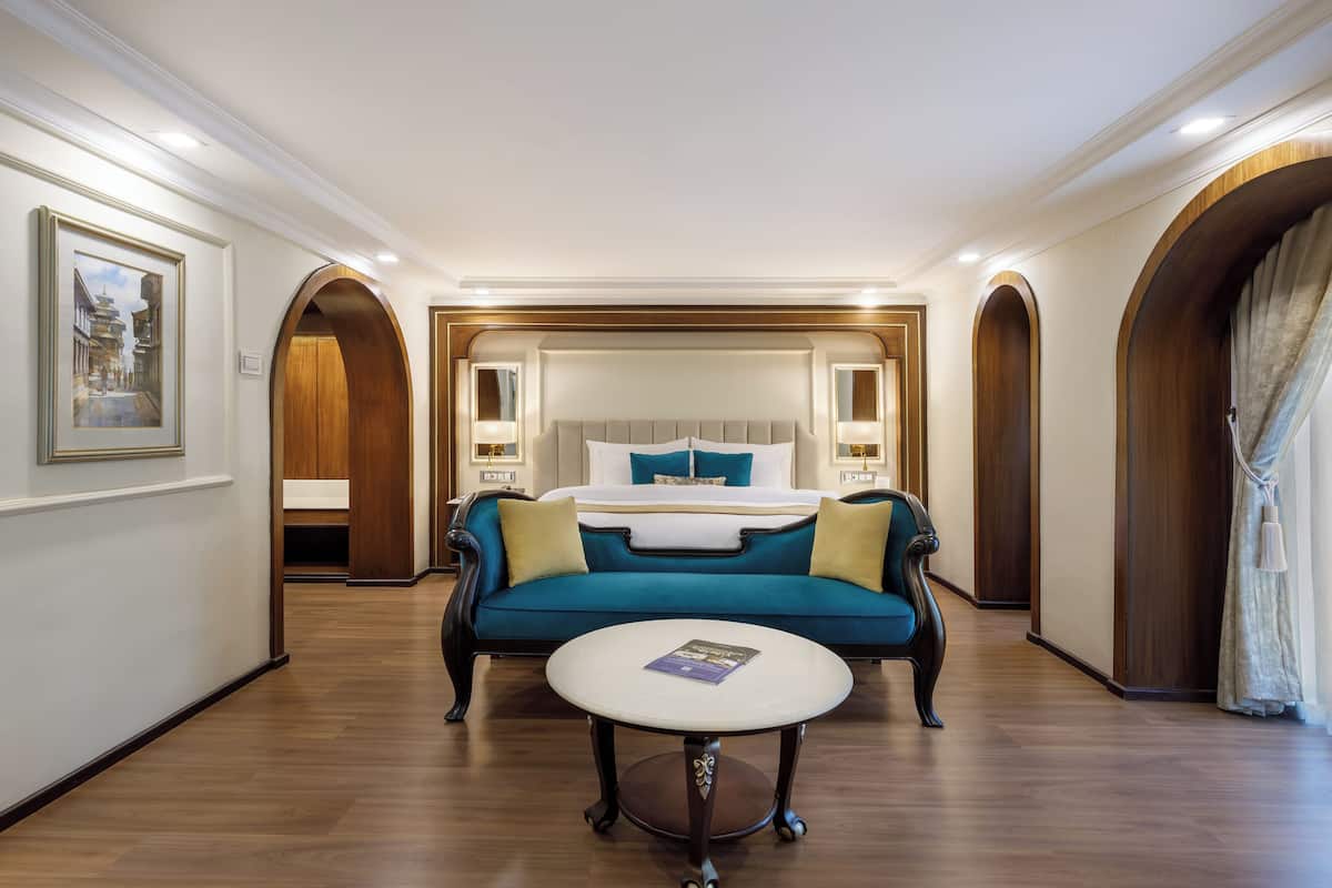 Suite | 1 bedroom, premium bedding, minibar, in-room safe