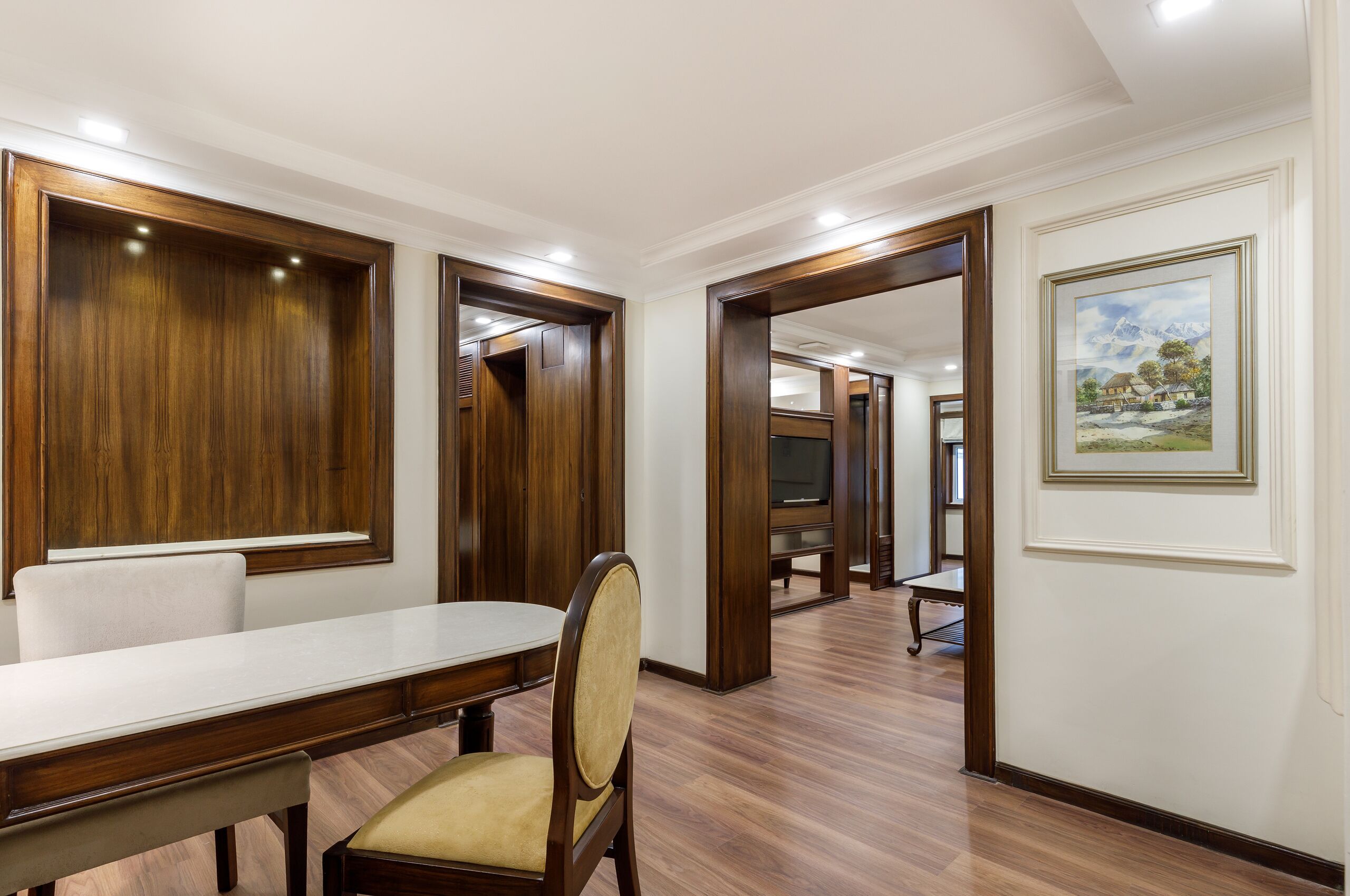 suite | living area | 24-inch lcd tv with cable channels, tv