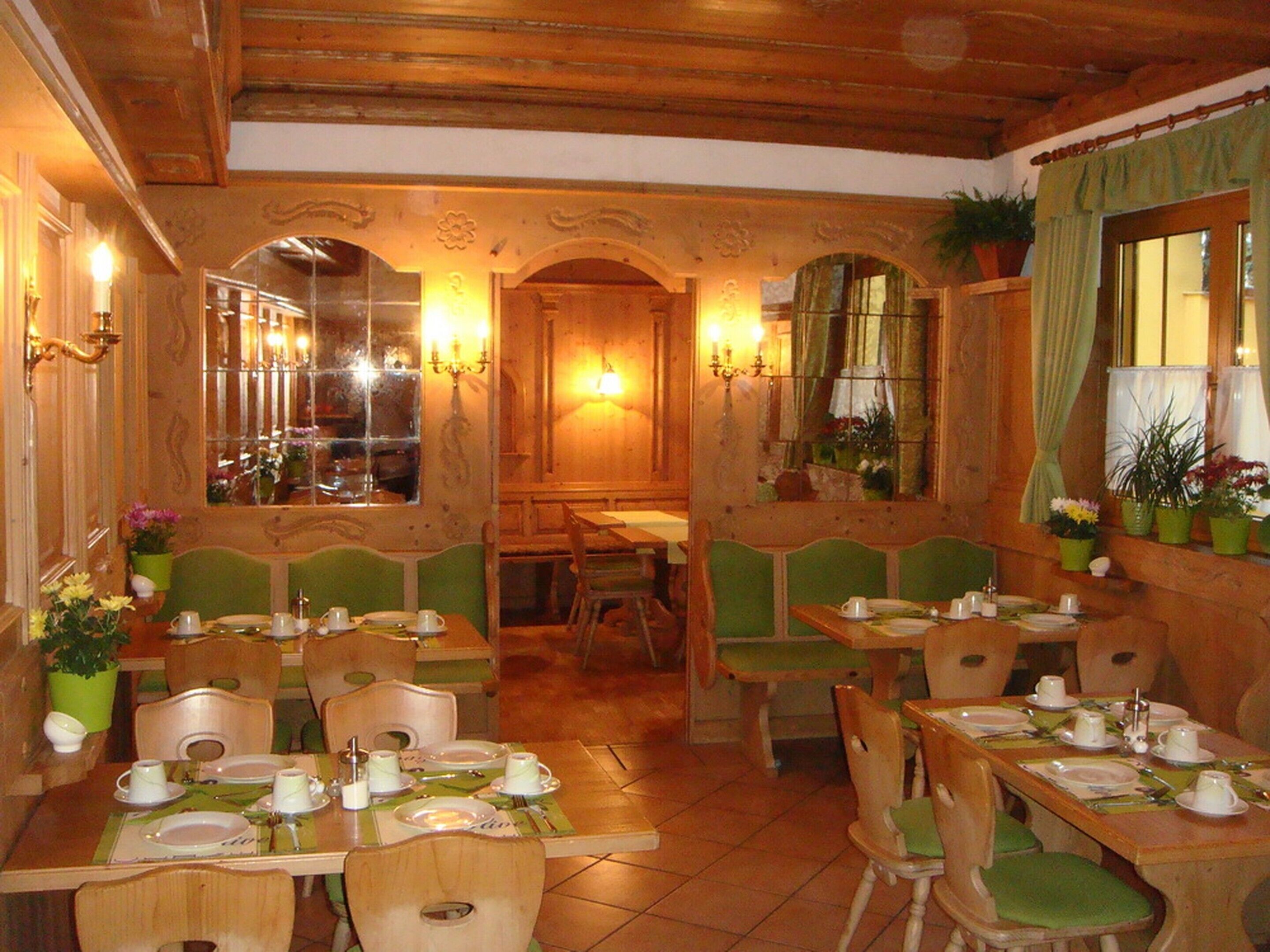 Daily buffet breakfast (EUR 9 per person)