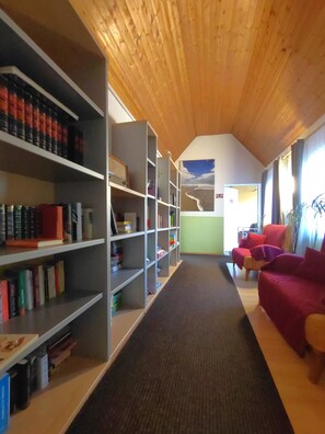 Library - Hotel Smart-Inn (Erlangen)