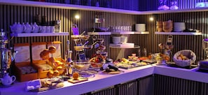 Free daily self-service breakfast  - Hotel Wippertal (Ilberstedt)