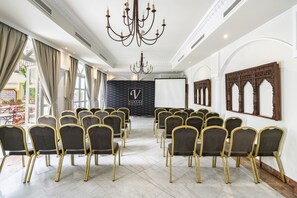 Meeting facility