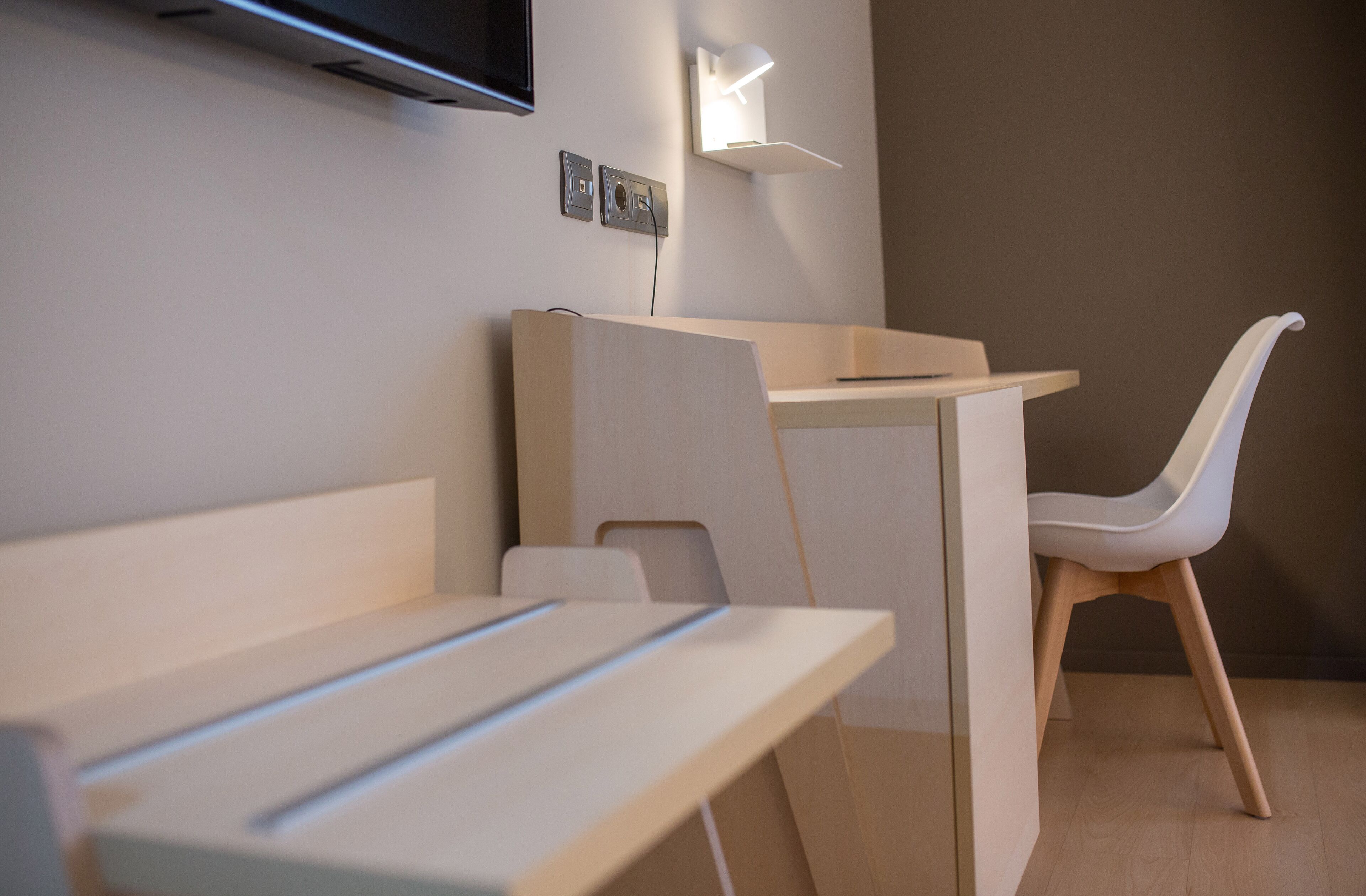 1 bedroom, down duvets, minibar, in-room safe