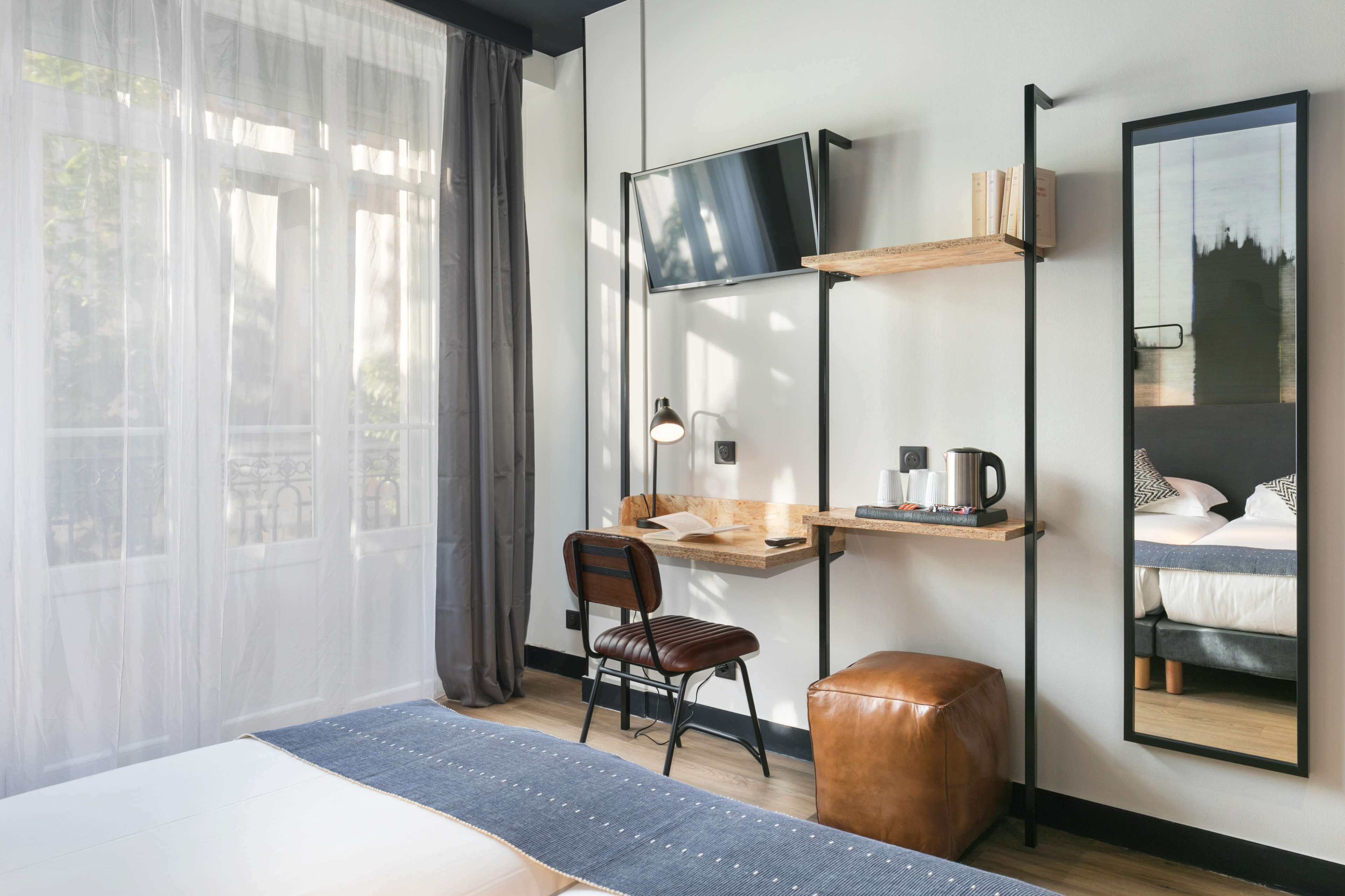 in-room safe, blackout curtains, soundproofing, free wifi