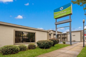 Front of property - SureStay Hotel by Best Western Columbus Downtown (Columbus)