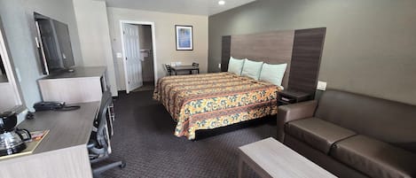 Standard Room, 1 King Bed | Desk, iron/ironing board, free WiFi, bed sheets