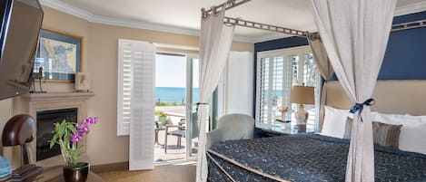 Habitación, 1 cama de matrimonio grande, patio, vistas al mar | Ropa de cama de alta calidad y colchones con acolchado adicional