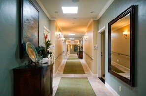 Interior - Blue Dolphin Inn (Cambria)