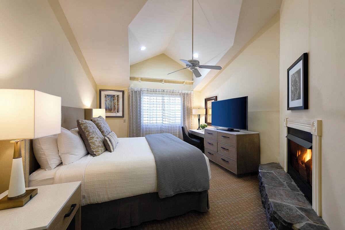 Premium bedding, pillow-top beds, iron/ironing board, free WiFi