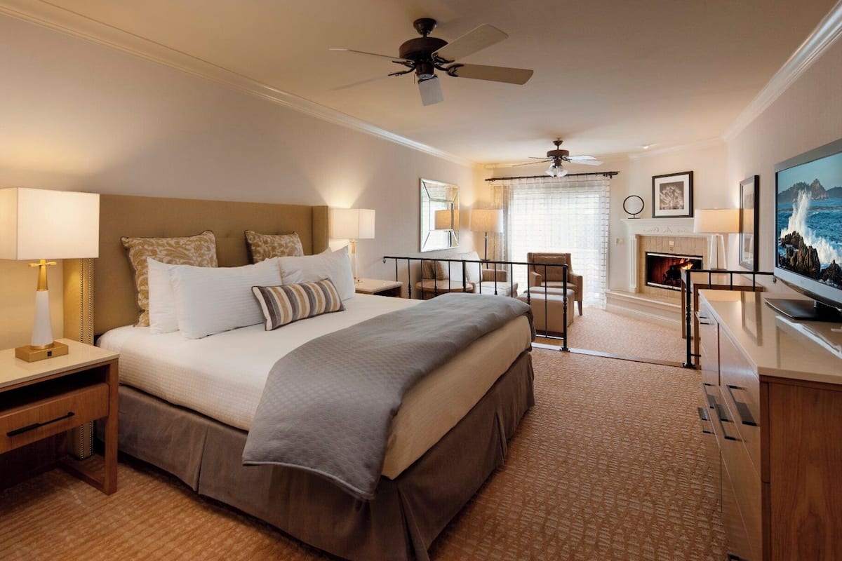 Premium bedding, pillow-top beds, iron/ironing board, free WiFi