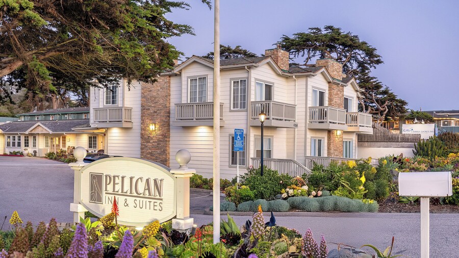 Pelican Inn & Suites