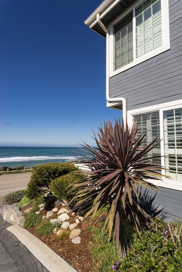 View from room - Sand Pebbles Inn (Cambria)