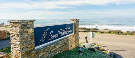 Una spiaggia nelle vicinanze, teli da spiaggia