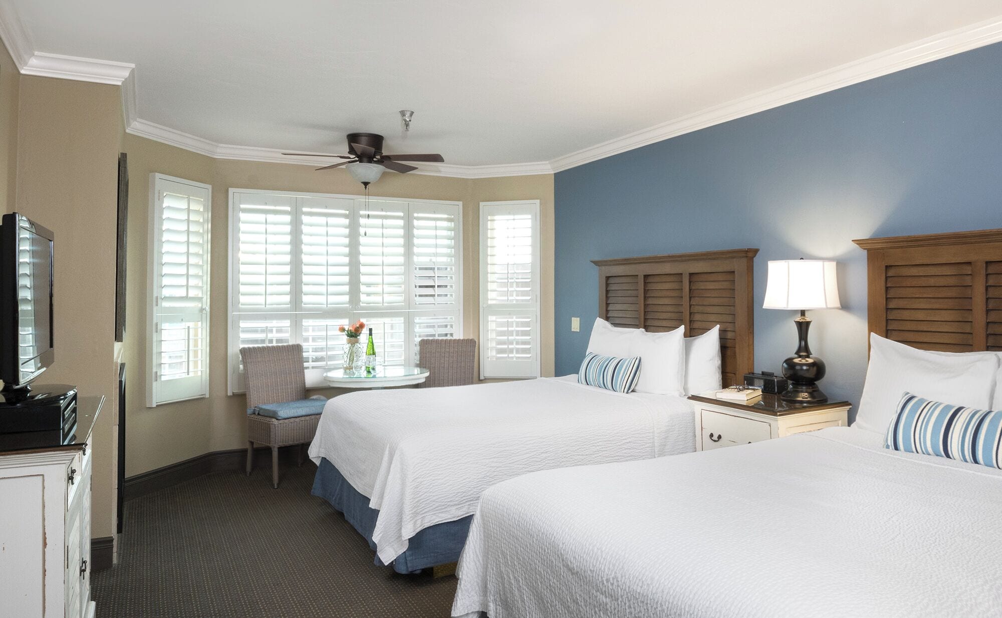 Premium bedding, iron/ironing board, free WiFi, bed sheets