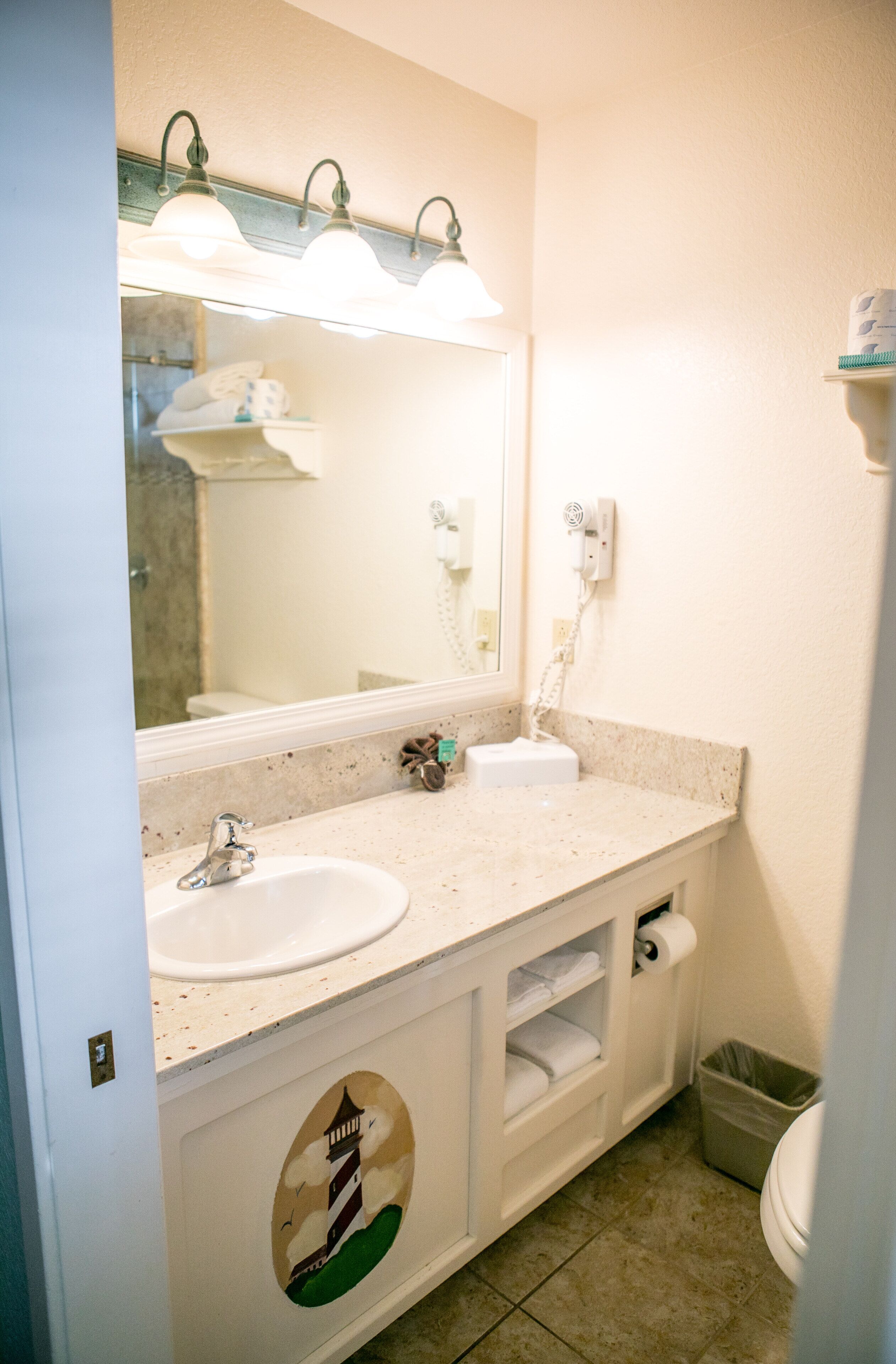 traditional room, 1 king bed | bathroom | shower, free toiletries, hair dryer, towels