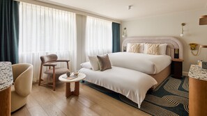 เครื่องนอนป้องกันสารก่อภูมิแพ้, ตู้นิรภัยในห้องพัก, เตารีด/โต๊ะรีดผ้า