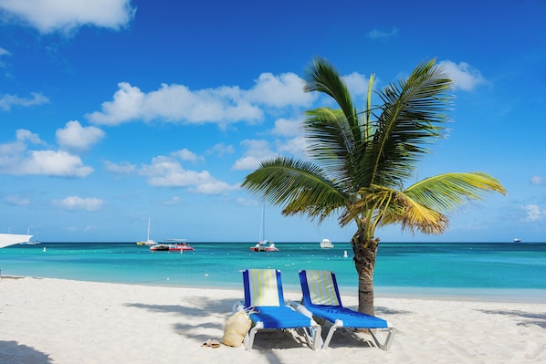 Beach nearby, white sand, free beach shuttle, free beach cabanas