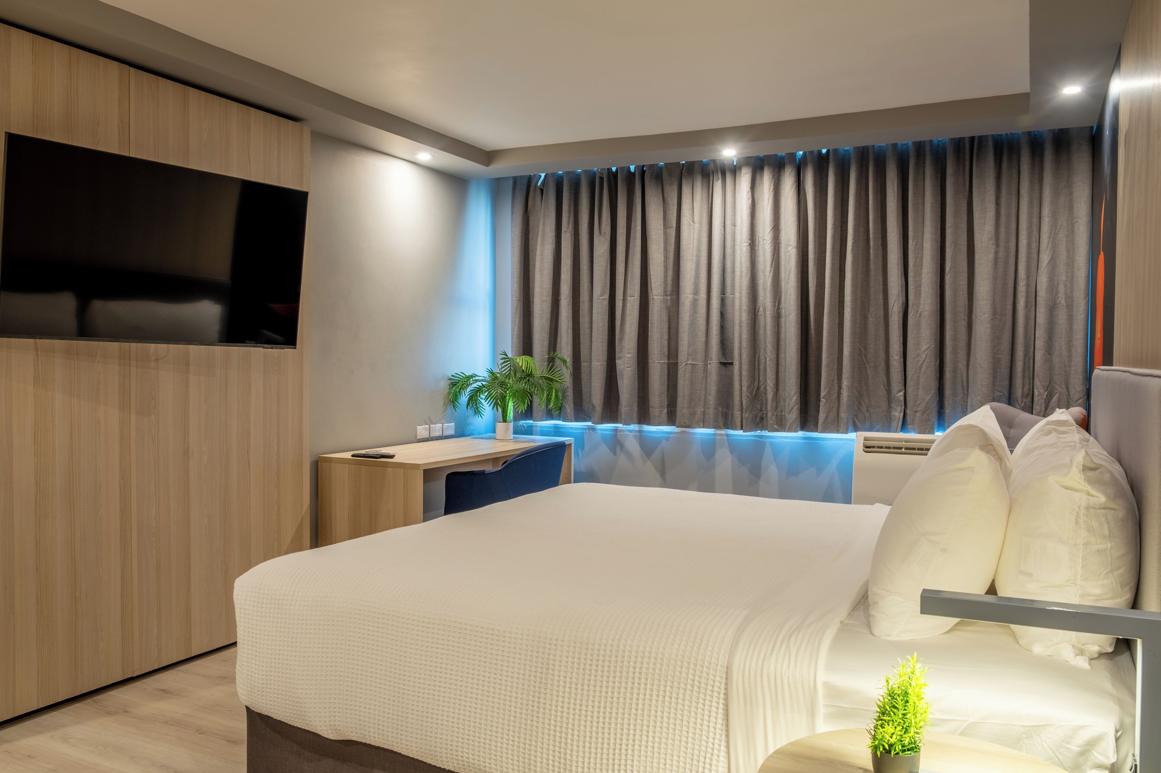 Habitación, 1 cama King size (Fitness) | Ropa de cama de alta calidad y caja de seguridad en la habitación 