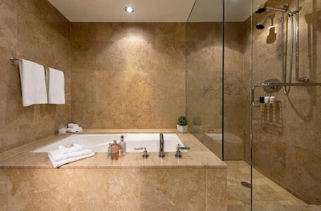 Soho Hotel Toronto - Image 44