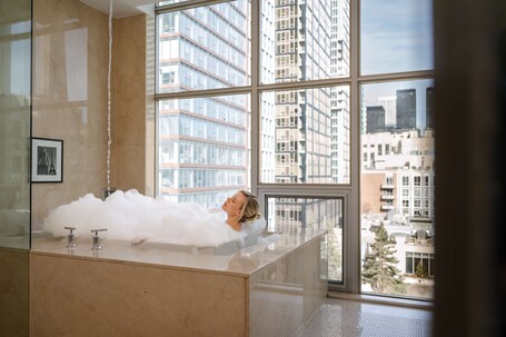 Soho Hotel Toronto - Image 24
