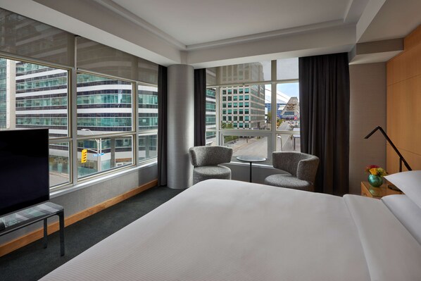 Executive Corner King Suite | 1 bedroom, Frette Italian sheets, premium bedding, down comforters
