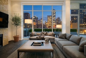 Frette Italian sheets, premium bedding, down comforters, in-room safe