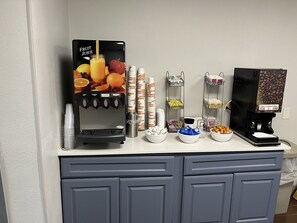 Free daily continental breakfast