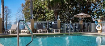 Comfort Suites Clearwater - Dunedin