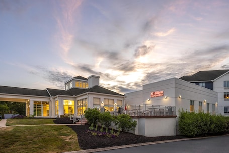 Außenbereich. Hilton Garden Inn State College