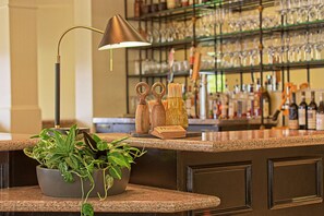 Bar (in der Unterkunft)