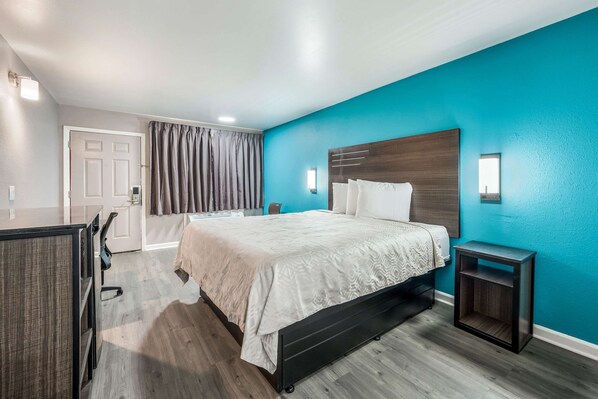 Desk, blackout curtains, free WiFi, bed sheets