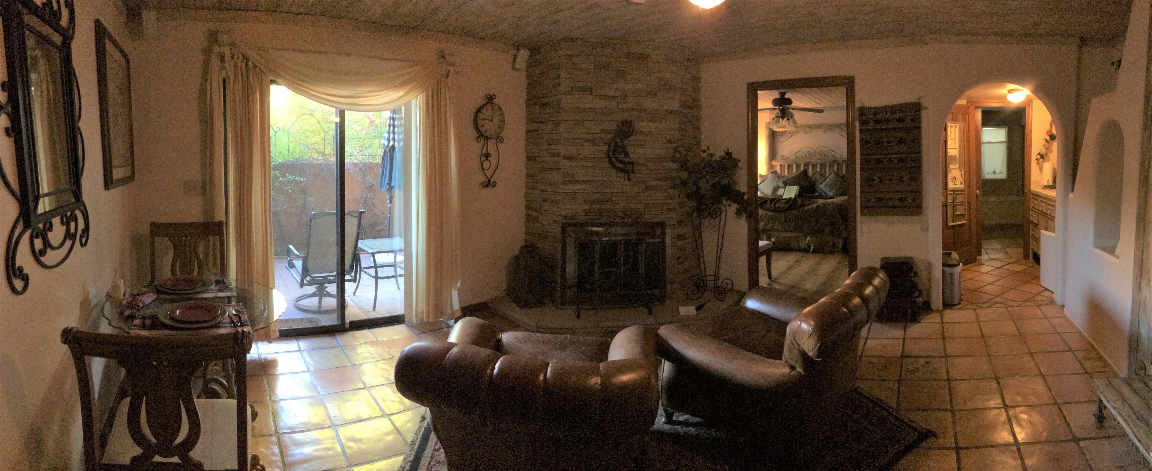 sedona suite | living room | flat-screen tv, dvd player, books, video library