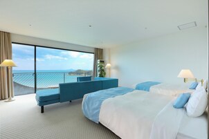 Deluxe Quadruple Room, Non Smoking (Top floor) | Iron/ironing board, free WiFi, bed sheets