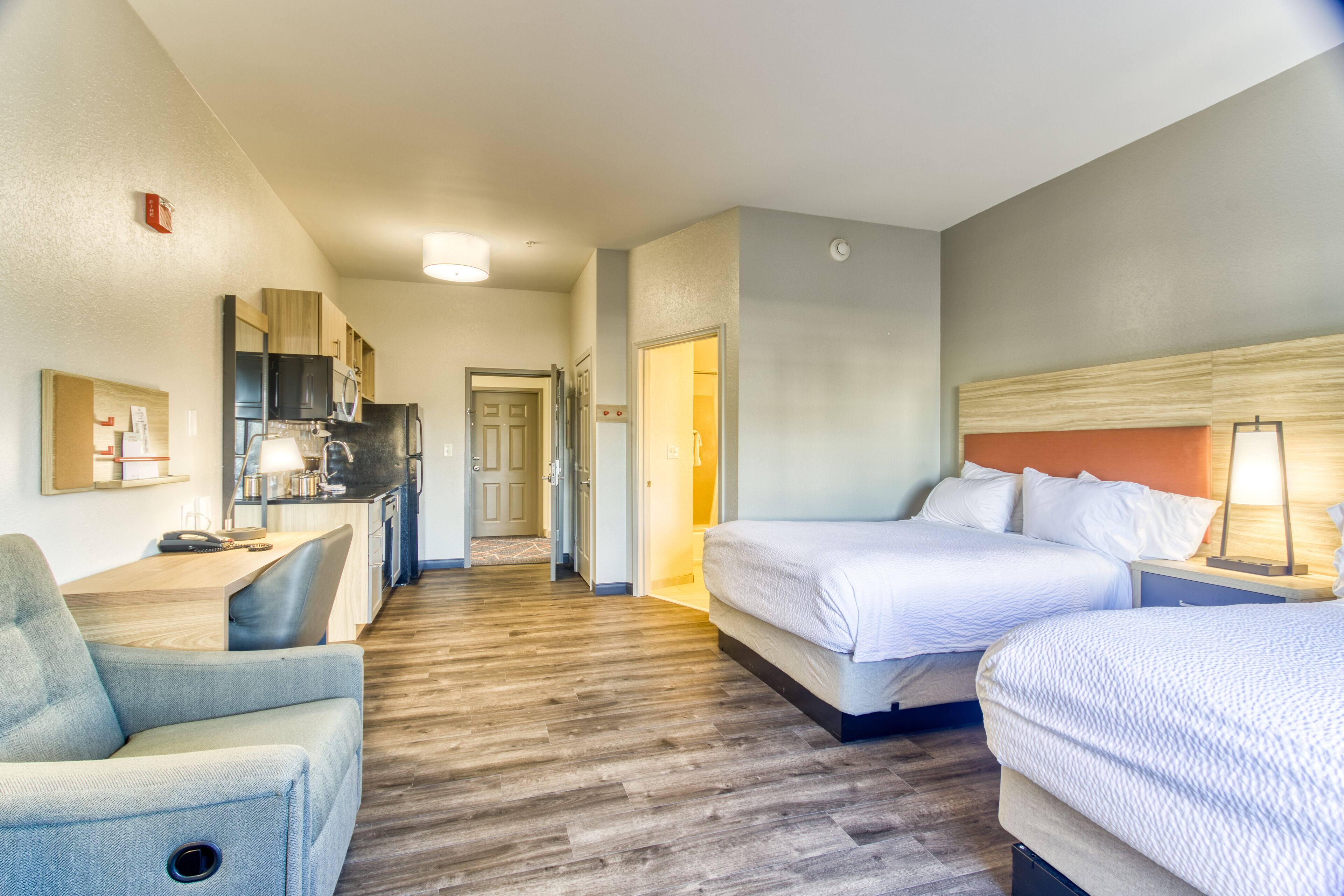 1 bedroom, premium bedding, individually furnished, desk