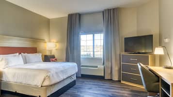 1 bedroom, premium bedding, individually furnished, desk