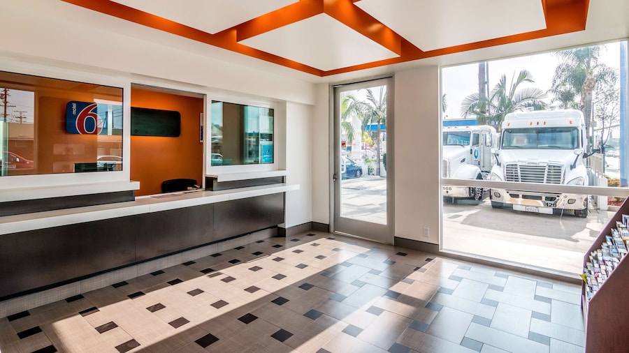 Motel 6 Bell Gardens, CA - Los Angeles