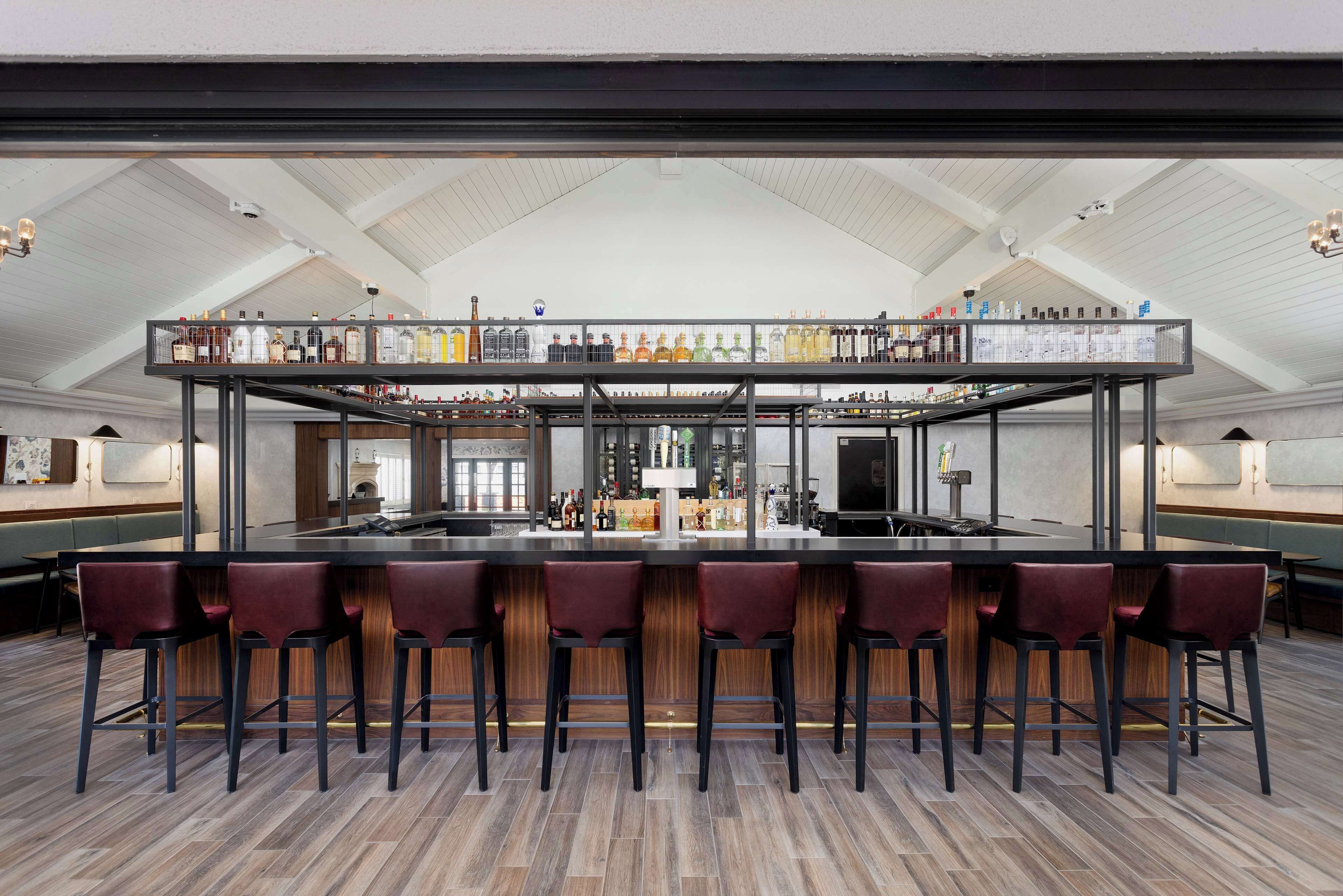 serves breakfast and dinner