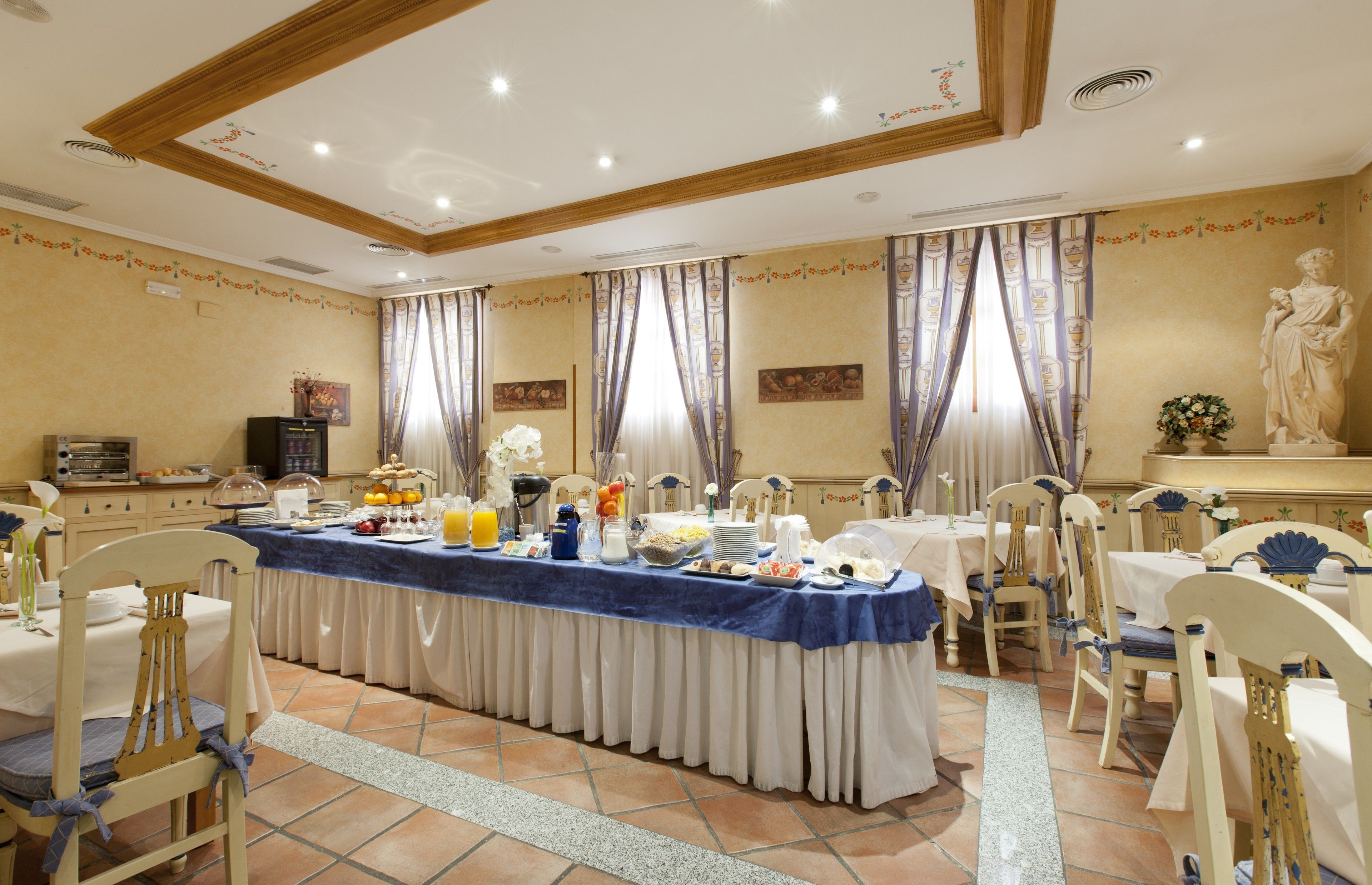 daily buffet breakfast (eur 8.50 per person)