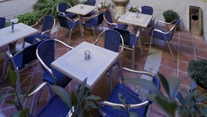 Courtyard - Hotel Casona de la Reyna (Toledo)