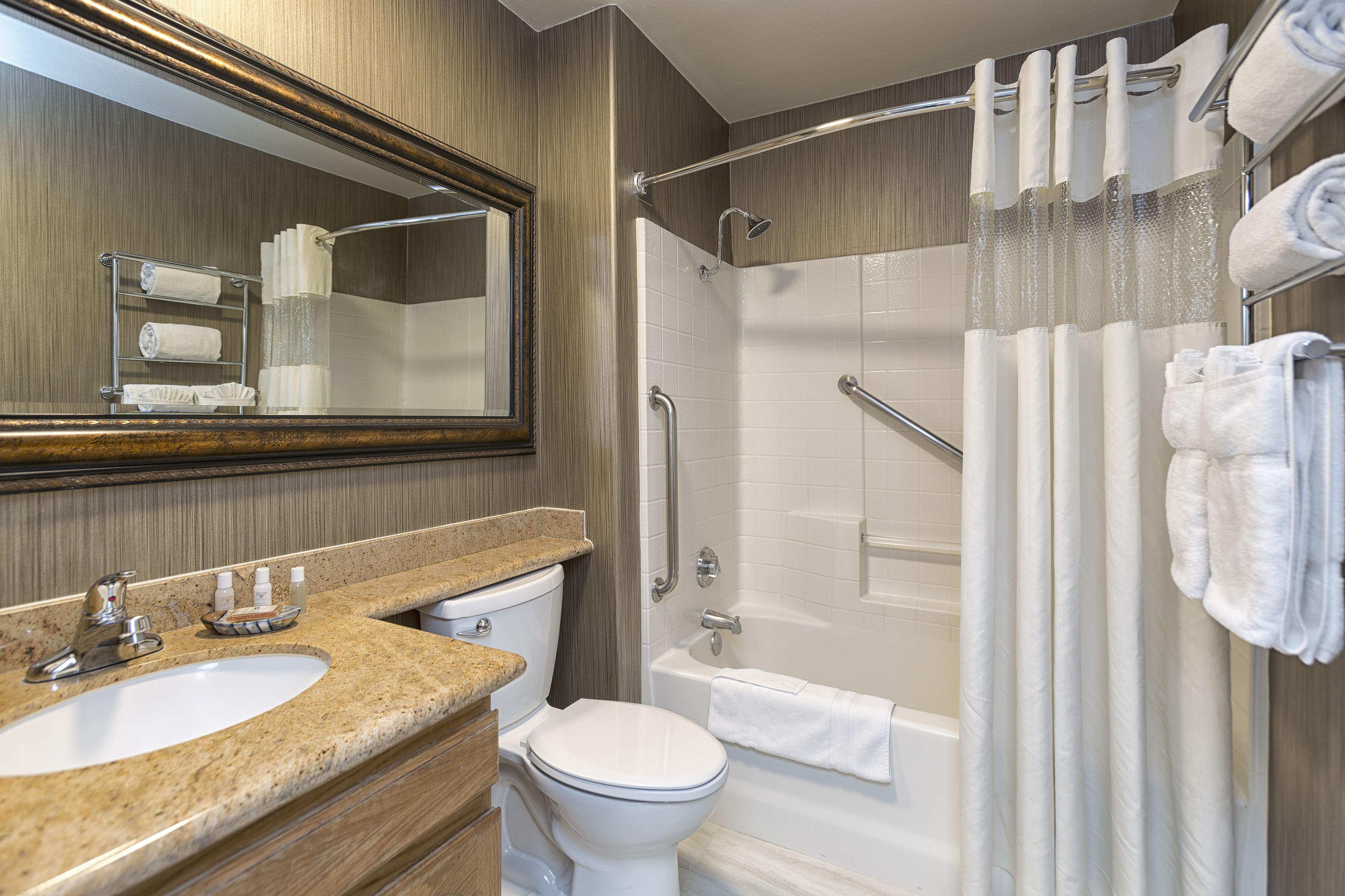 combined shower/bathtub, free toiletries, hair dryer, bathrobes