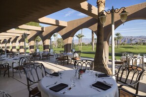 Breakfast and dinner served, American cuisine - Borrego Springs Resort & Spa (Borrego Springs)