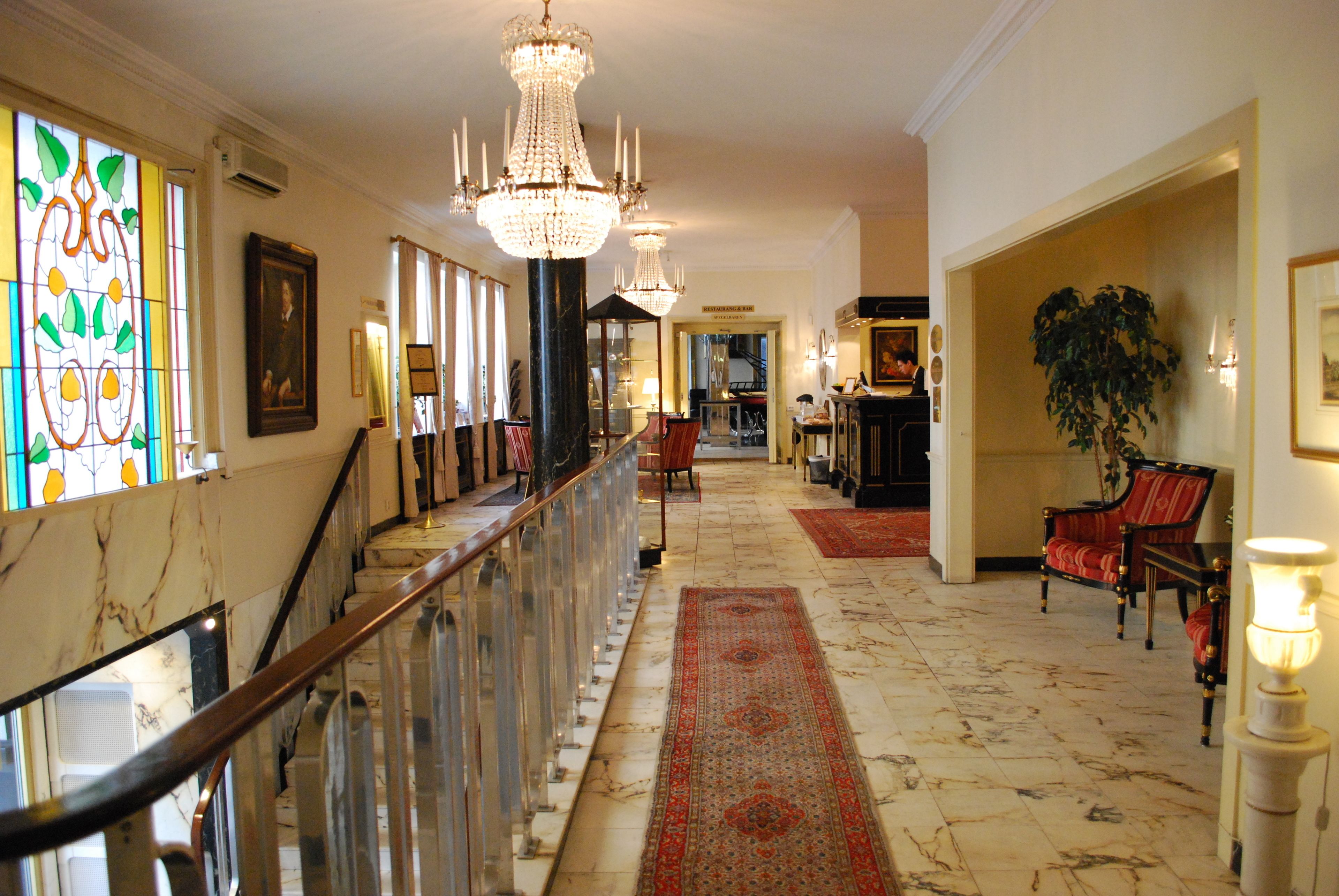 lobby