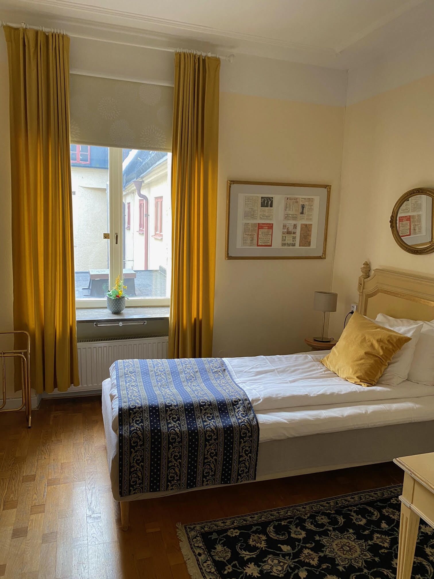 Einzelzimmer | Minibar, Schreibtisch, kostenloses WLAN, Bettwäsche