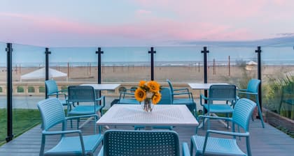 Seashore Inn on the Beach