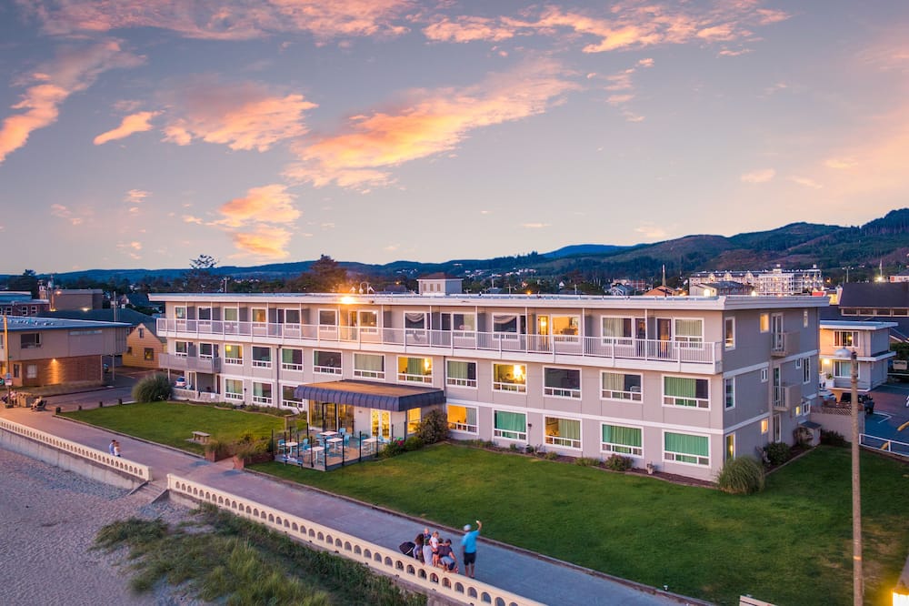 Seashore Inn on the Beach